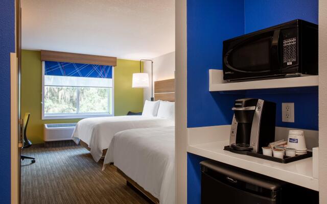 Holiday Inn Express And Suites Deland South by IHG