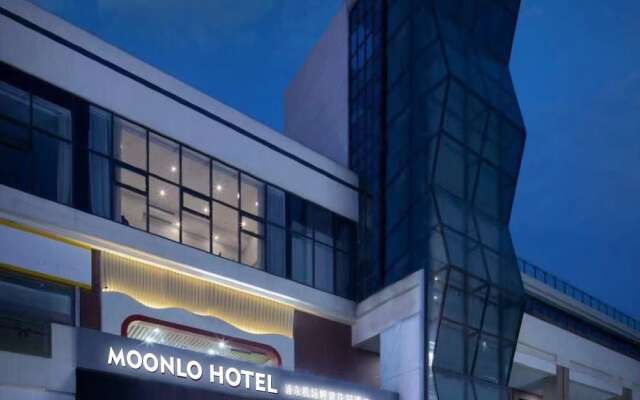 Moonlo Hotel