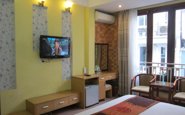 Madam Moon Hotel
