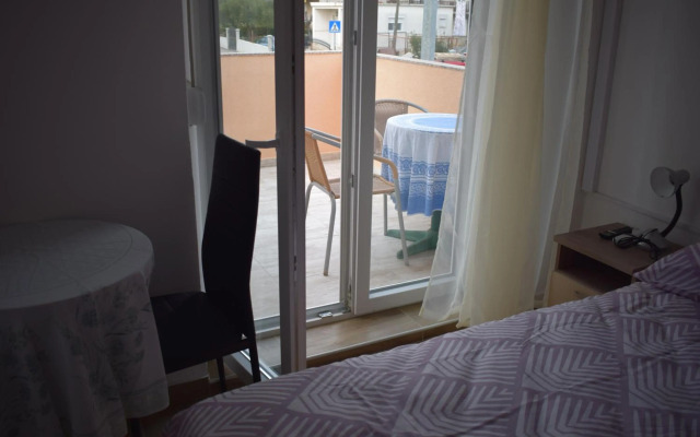 Apartments Nediljko & Mila