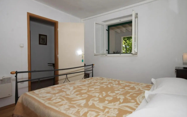 Apartment Tucepi 6901a