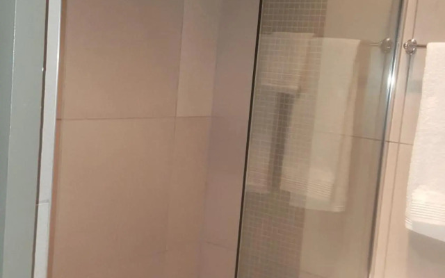 Elegant Apartment at Grove Mall