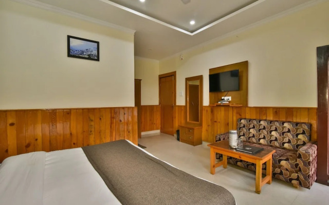The Posh Hotel near Mall Road with Hassle Free Covered Parking