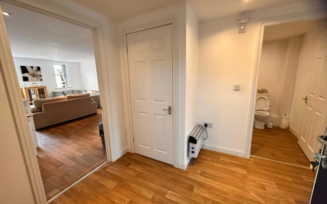 joe kelly buildings flat four sleeps 2