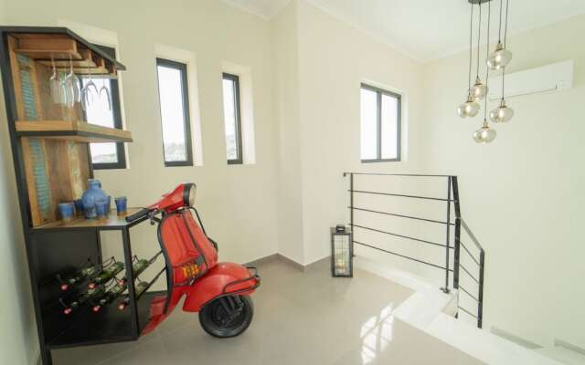 Villa Halcyon in St Stefanos Bay