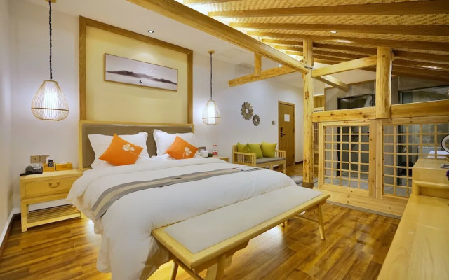Yuexijiang Boutique Holiday Hotel