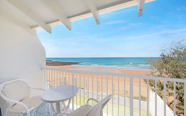 Don Pancho by the Beach