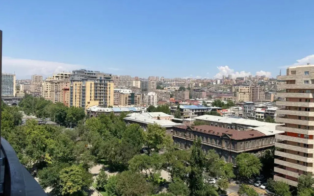 Modern apartment for rent in Buzand Street BU944