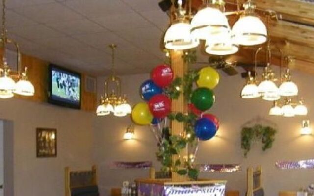 Trans Canada Motel & Restaurant