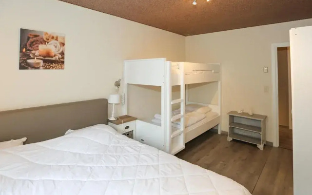 Spacious Coastal Retreat