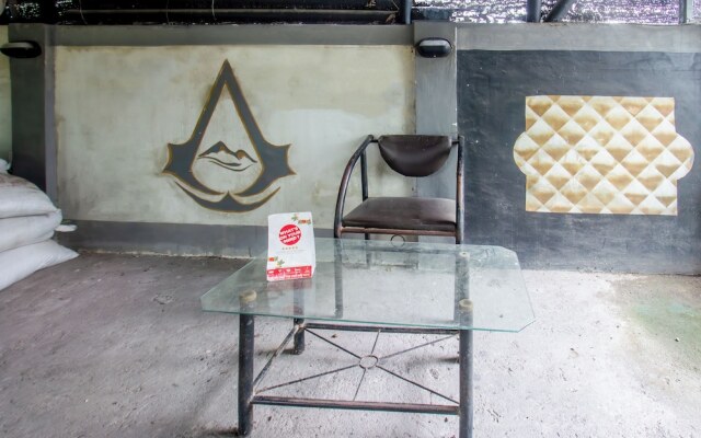 OYO Life 93405 Montong Are Residence