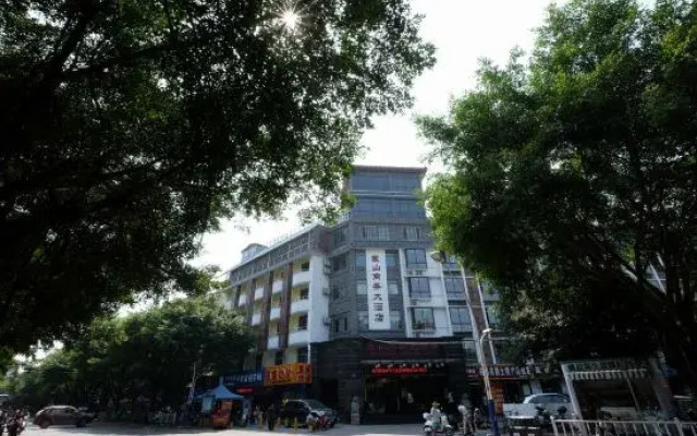 Xiangshan Business Hotel