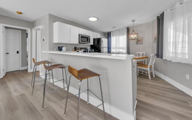 Crystal Village II, Unit 16B