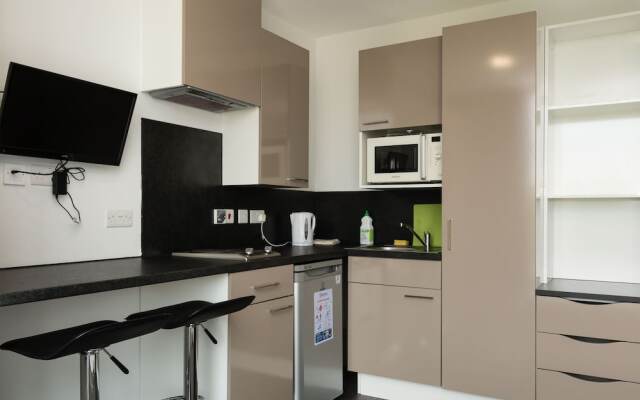 Destiny Student - Holyrood (Brae House)