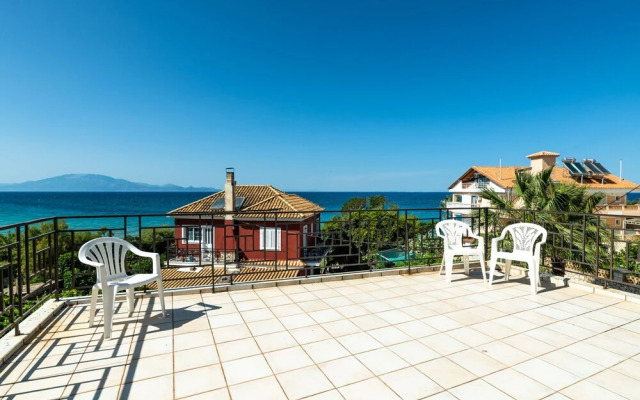 Beach Front Villa Gousetis