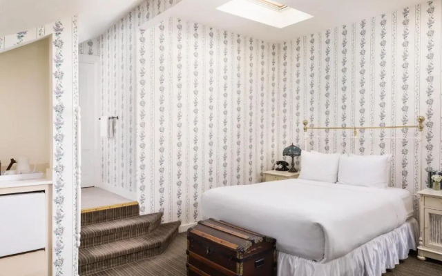 Centrella Hotel, A Kirkwood Collection Hotel