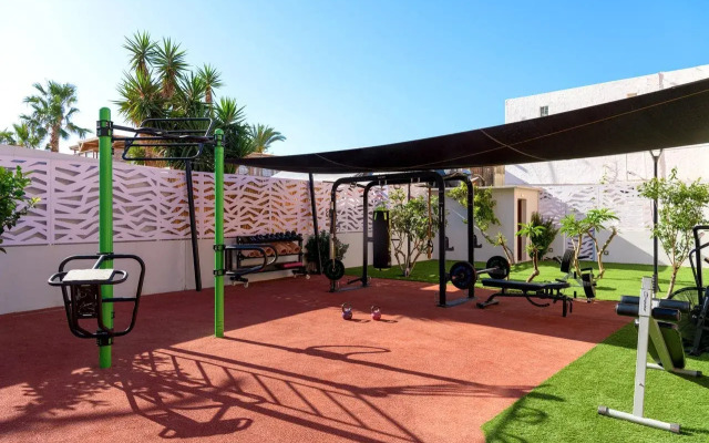 High Beach Hotel