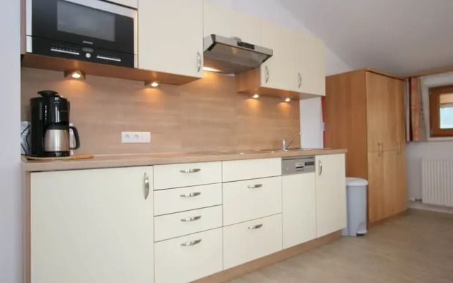 Spacious Apartment in Uderns near Ski Area