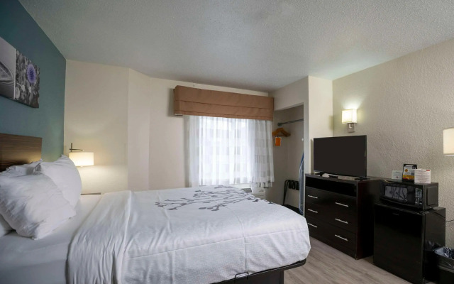 Sleep Inn Near Outlets
