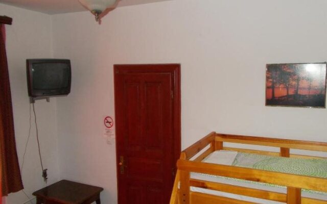 Hungaria Guesthouse