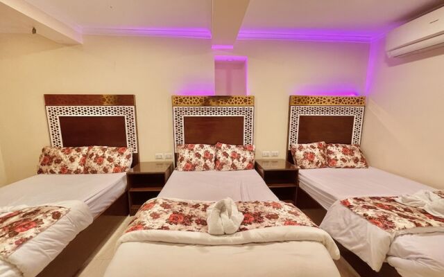 Pyramids Height Hotel & Pyramids Master Scene Rooftop