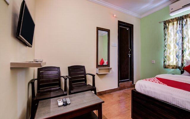 OYO 14507 Lalitha Delight