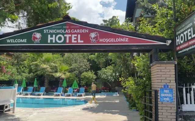Nicholas Garden Hotel