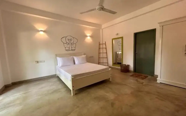 Moi Dambulla by DBI