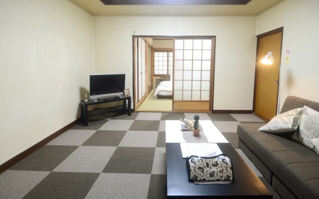 Samurai Apartment