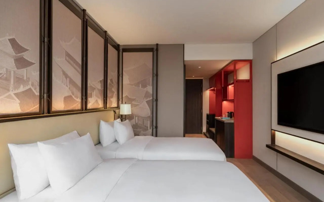 Dusit Le Palais Tu Hoa Hanoi