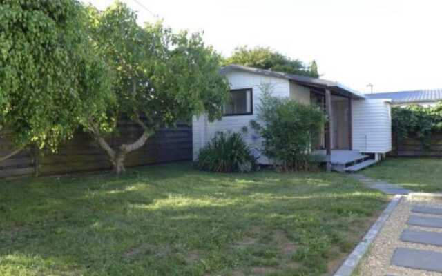 Arent Serviced Garden Chalet 7 Rangiatea Road