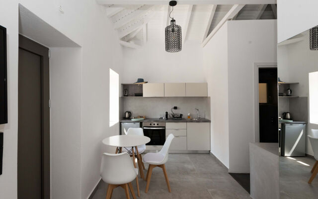 Calme Suites Mani