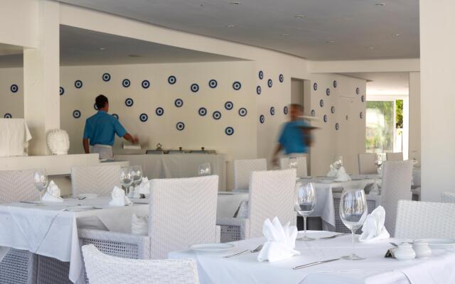 So White Club Resort