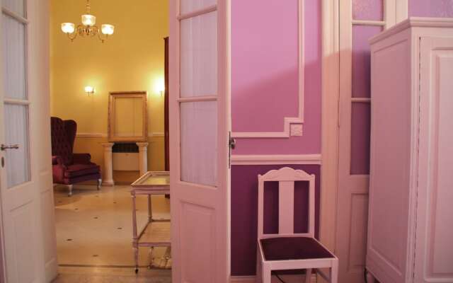 Petit Hotel El Vitraux