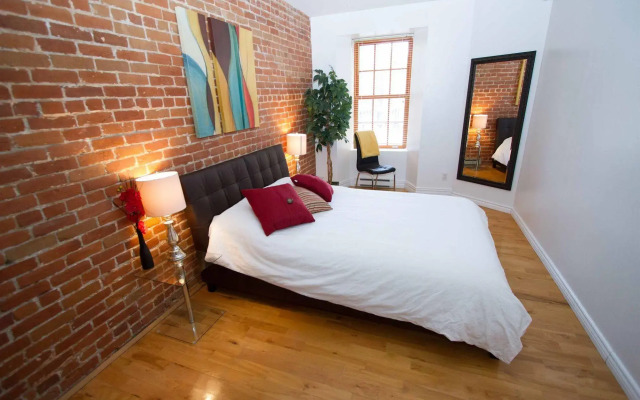 LikeAHotel - Les McGill, Vieux Montreal