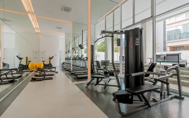 Housi Gomes De Carvalho