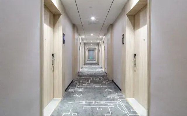 Yeste Hotel (Beihai Hepu High-speed Railway Station)