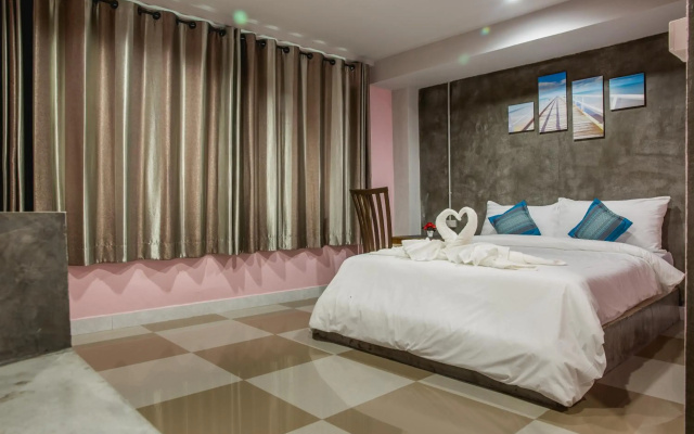 The Guest Hotel - Hostel