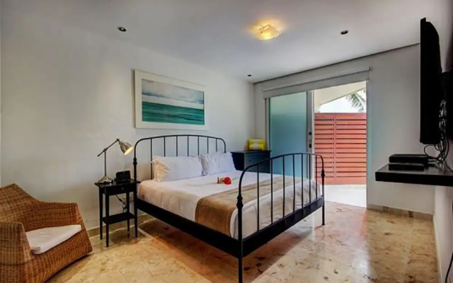 Elements 116 by Tripintravel