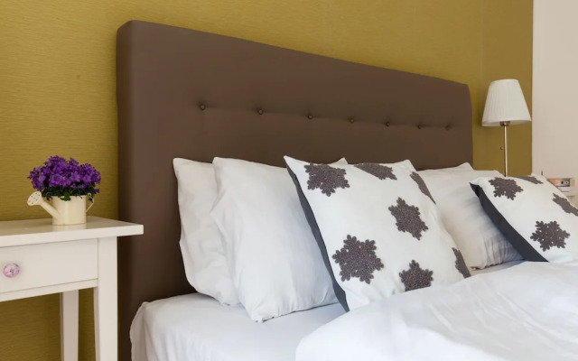 Town Hall Apart-hotel