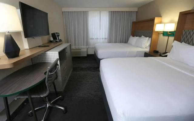 Holiday Inn & Suites Chicago North Shore (Skokie) by IHG