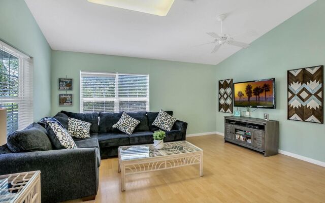 4BR Beach-Central Duplex by RedAwning