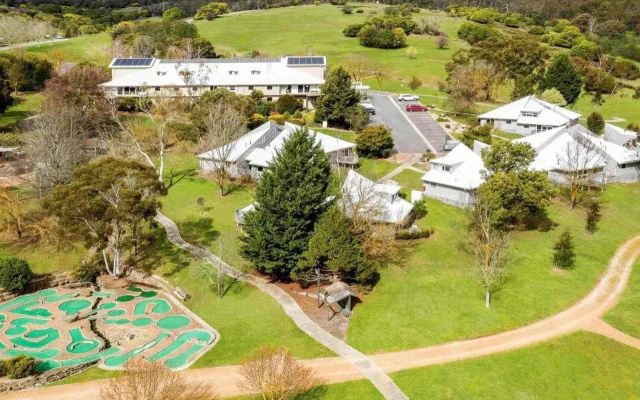 The Sebel Pinnacle Valley Resort