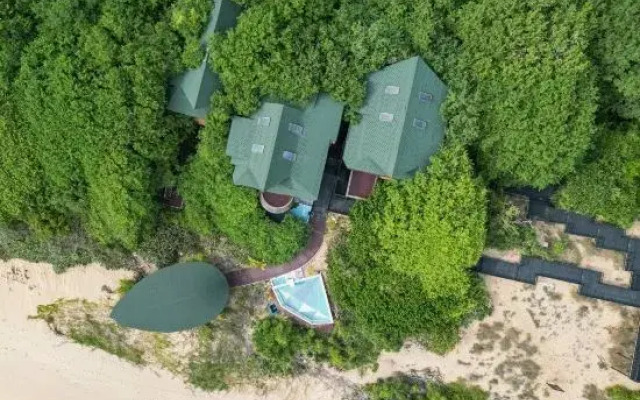 Tree House Nanshan Sanya