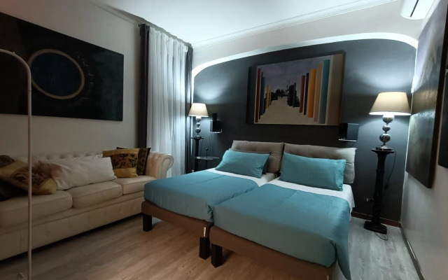 Spanish Steps bedroom