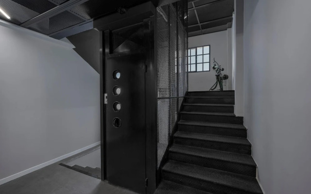 Hebrard Industrial Suites