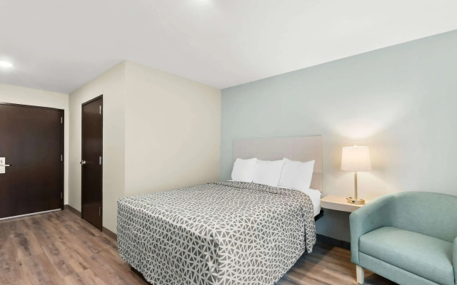 Woodspring Suites Savannah West Chatham Parkway