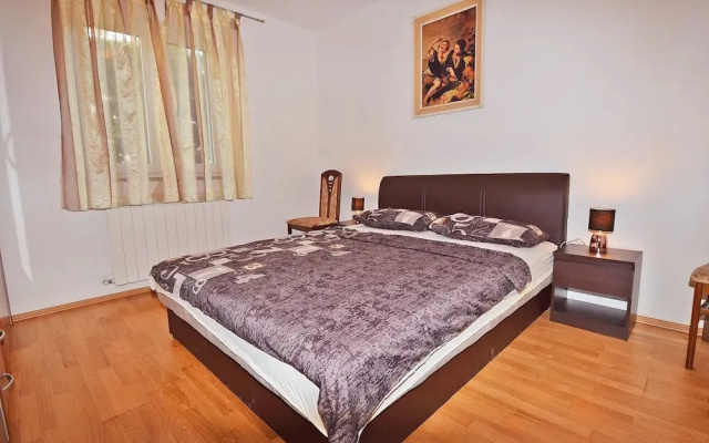 Apartments Jeromela