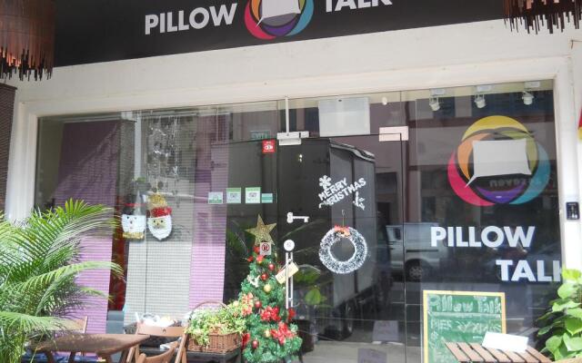 Pillow Talk Hostel