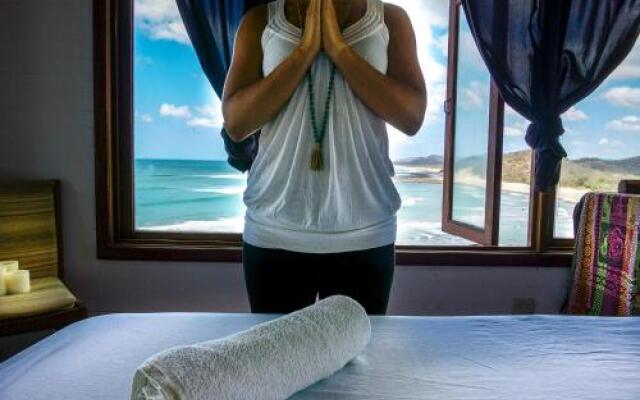 Magnific Rock - Surf Resort & Yoga Retreat Nicaragua - Hostel